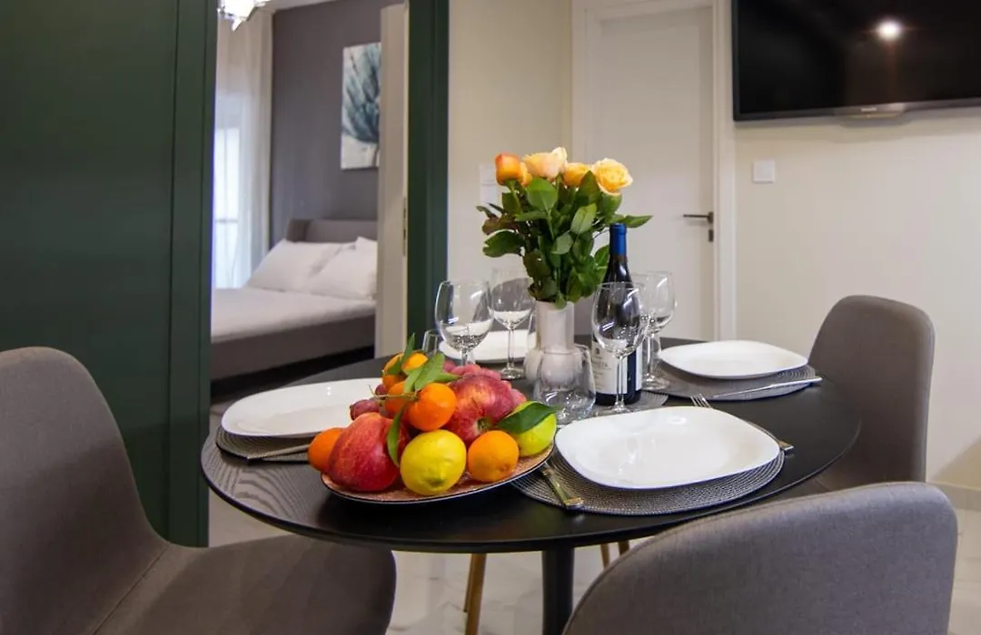Luxury 2 Bedroom In Center * Atenas